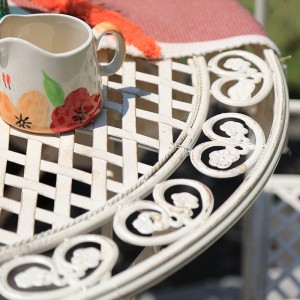 Antique White Metal Bistro Table and Chair Set 7609 7612